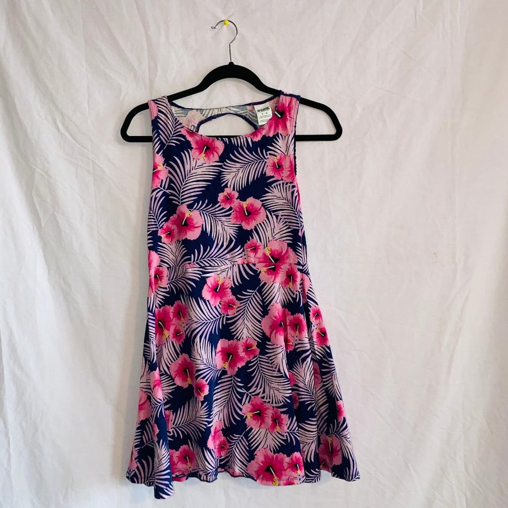 pink dress